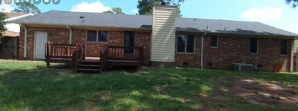 6916 Pine Creek Ct in Fayetteville, NC - Building Photo - Building Photo