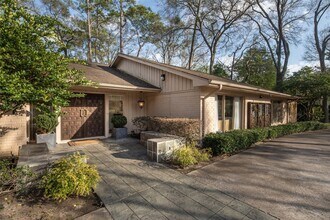 614 Saddlewood Ln in Houston, TX - Building Photo - Building Photo