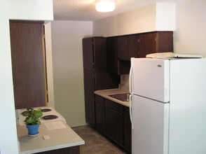 Mahaska Apartments - Republic in Republic, KS - Building Photo - Building Photo