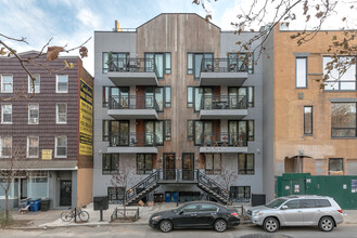 852 Metropolitan Ave in Brooklyn, NY - Building Photo - Building Photo