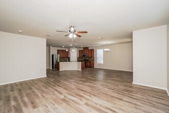 20107 Silver Strm in San Antonio, TX - Building Photo - Building Photo