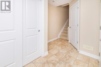 226 Halyard Way in Ottawa, ON - Building Photo - Building Photo