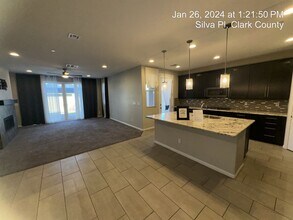 343 Silva Pl in Henderson, NV - Building Photo - Building Photo