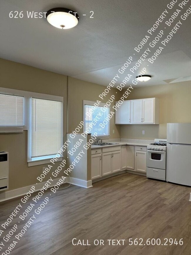 626 W 7th St in Los Angeles, CA - Building Photo - Building Photo