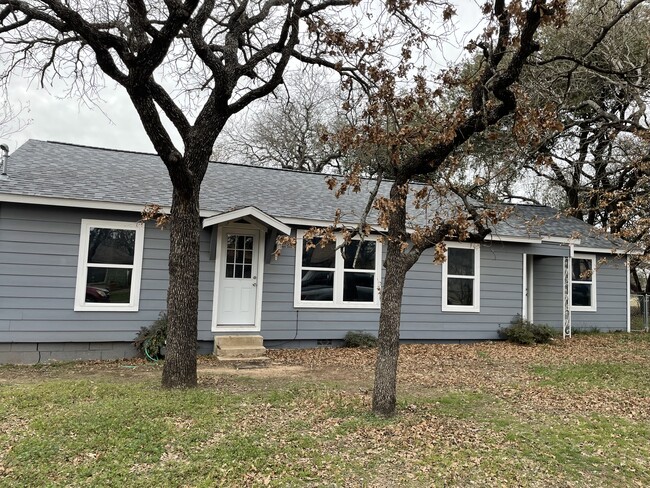 603 E Broadway St in Stephenville, TX - Building Photo - Building Photo