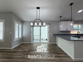 3700 Derby Ln SE in Lacey, WA - Building Photo - Building Photo