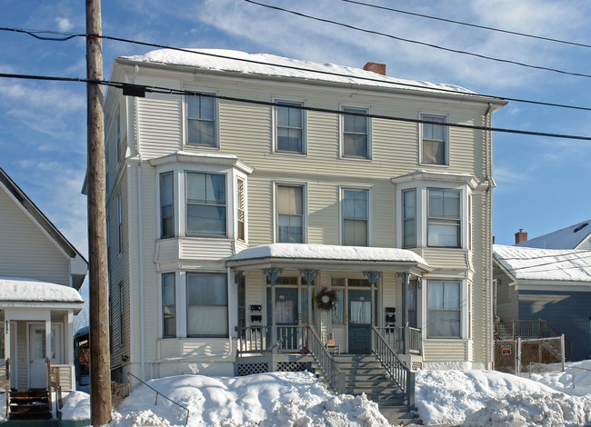 356 Main St in Biddeford, ME - Foto de edificio - Building Photo