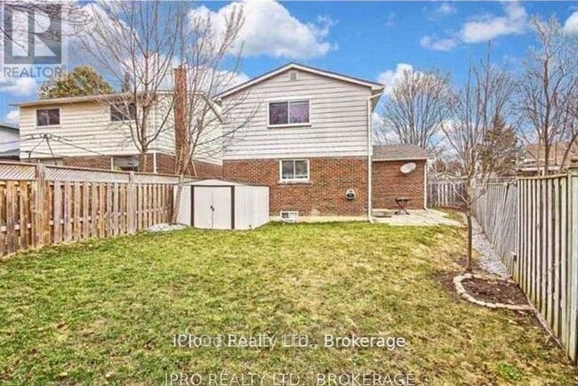 252 William Roe Blvd in Newmarket, ON - Building Photo - Building Photo