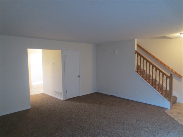 437 Hunters Ct in Newark, OH - Building Photo - Building Photo