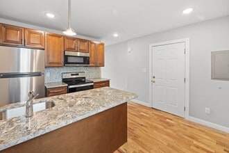 6940 Torresdale Ave in Philadelphia, PA - Building Photo - Building Photo