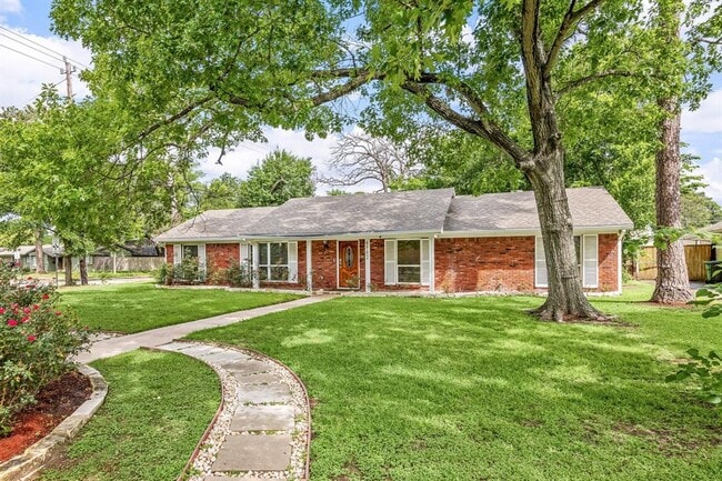 9762 Tappenbeck Dr in Houston, TX - Building Photo - Building Photo