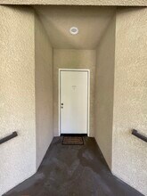11949 Goshen Ave, Unit 208 in Los Angeles, CA - Building Photo - Building Photo