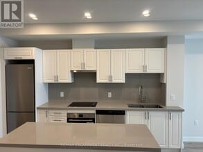 461 Green Rd in Hamilton, ON - Building Photo - Building Photo