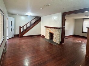 1115 Woodward Ave in Mckees Rocks, PA - Building Photo - Building Photo