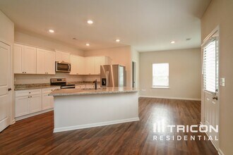 966 Minden Terrace in Fairburn, GA - Building Photo - Building Photo