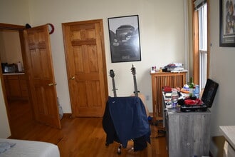 35 Hancock St, Unit 2 in Somerville, MA - Foto de edificio - Building Photo