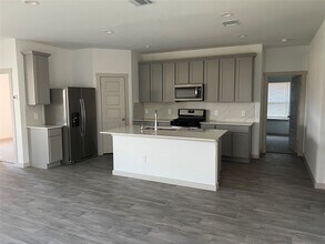 7919 Cattleman Vly Dr in Arcola, TX - Building Photo - Building Photo