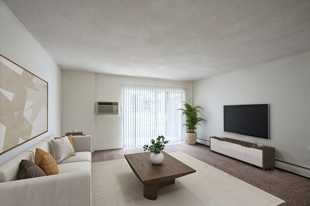 Robinwood in Coon Rapids, MN - Foto de edificio