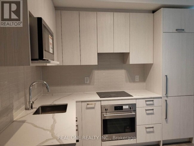 71 Curlew Dr in Toronto, ON - Building Photo - Building Photo