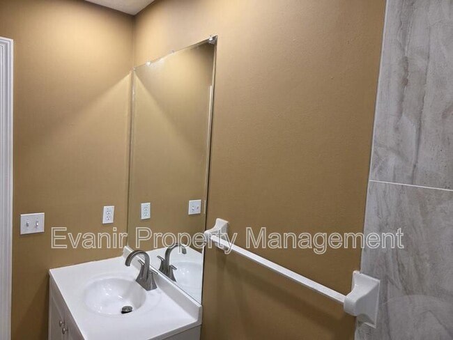 3057 Idylwilde Blvd in Dayton, OH - Building Photo - Building Photo