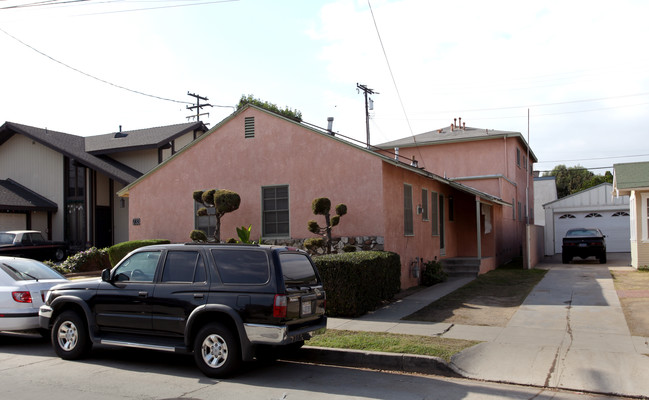 733-735 Termino Ave in Long Beach, CA - Building Photo - Building Photo