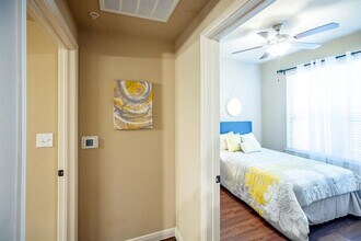 701 Center Ridge Dr in Austin, TX - Building Photo - Building Photo