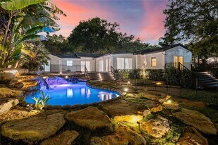 667 NE 105th St in Miami Shores, FL - Building Photo