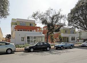 Fame Apartments in Santa Monica, CA - Building Photo - Building Photo