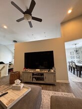 80 Williamson Ct in Bridgewater, NJ - Foto de edificio - Building Photo