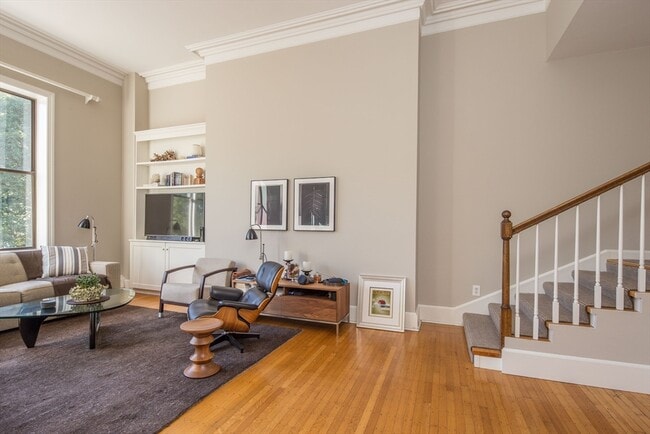 145 Arlington St, Unit 23 in Boston, MA - Building Photo - Building Photo