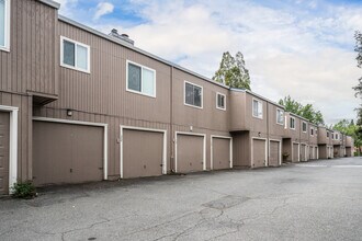 3901 Clayton Rd in Concord, CA - Building Photo - Building Photo