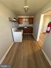 330 W 21st St in Chester, PA - Building Photo - Building Photo