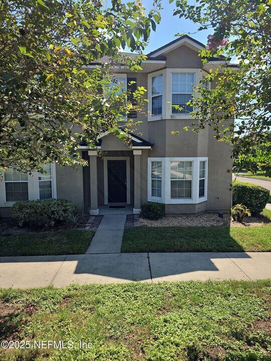 730 Wishing Wy in Orange Park, FL - Building Photo