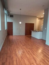 202-78 Dalhousie St in Brantford, ON - Building Photo - Building Photo