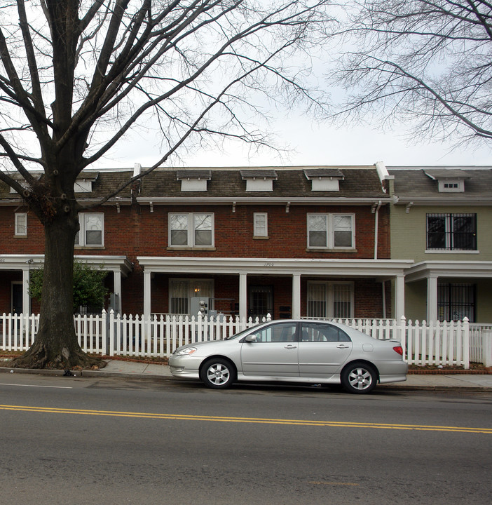 1700 West Virginia Ave NE in Washington, DC - Building Photo