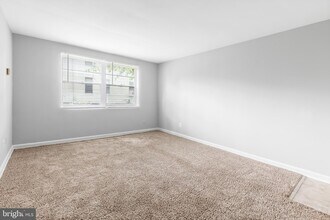 206 Trenton Pl SE in Washington, DC - Building Photo - Building Photo