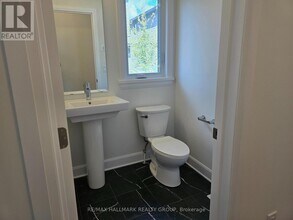 1320 Whitlow Grass Wy in Ottawa, ON - Building Photo - Building Photo