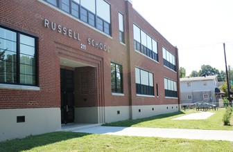 Russell School Apartments - 62+ /Affordable in Lexington, KY - Foto de edificio - Building Photo