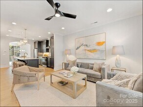 1409 Kenilworth Ave in Charlotte, NC - Building Photo - Building Photo
