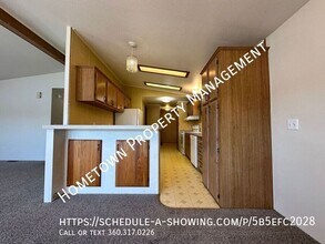 5700 Black Lake Blvd SW in Olympia, WA - Building Photo - Building Photo
