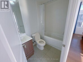 89 S Town Centre Blvd in Markham, ON - Building Photo - Building Photo