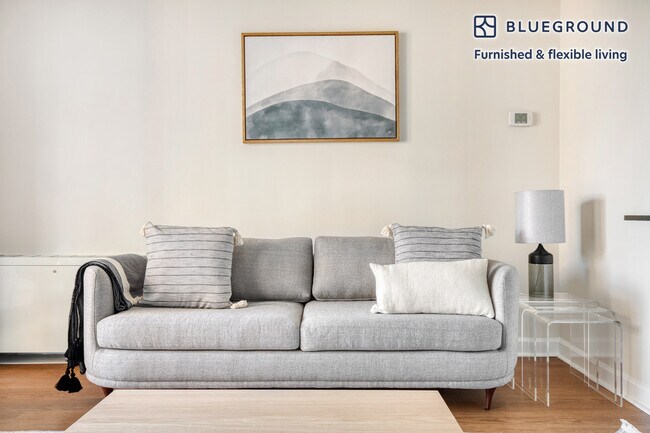 801 15th St S, Unit FL6-ID410 in Arlington, VA - Foto de edificio - Building Photo