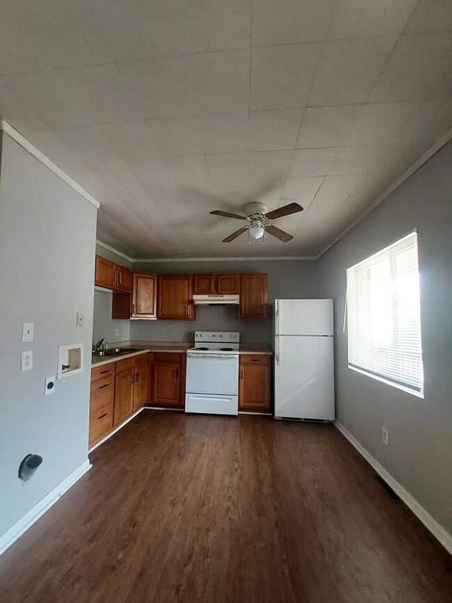 property at 20 S Fulton Ave