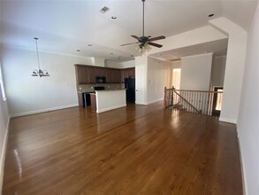 6353 Richmond Ave. in Houston, TX - Building Photo - Building Photo