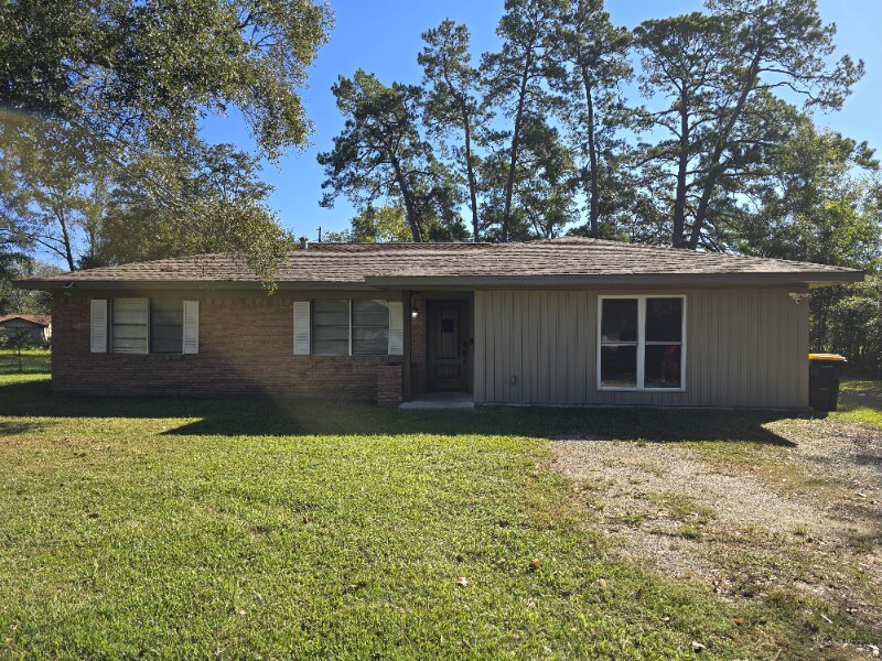 775 Butler Rd in Vidor, TX - Building Photo