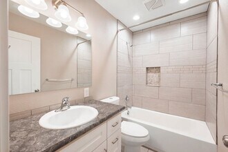 418 E Hawthorne Rd in Spokane, WA - Building Photo - Building Photo