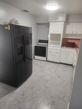 3260 52nd Way N in St. Petersburg, FL - Building Photo - Building Photo
