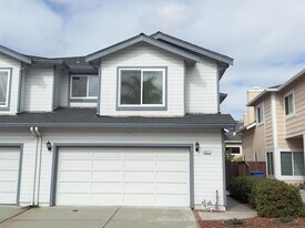 4811 Mendocino Terrace in Fremont, CA - Building Photo