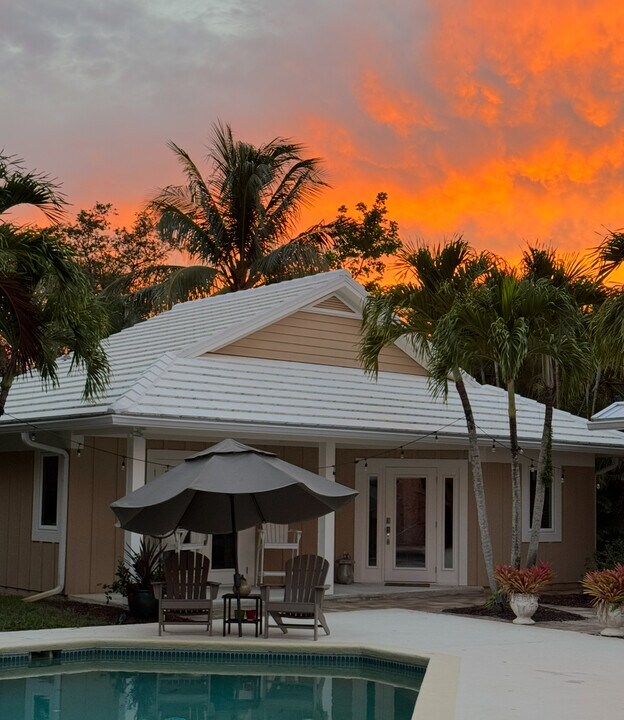470 SE St Lucie Blvd in Stuart, FL - Building Photo