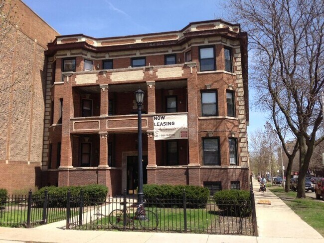 1262 W Leland Ave, Unit 2
